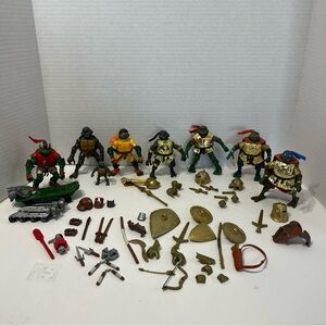 TEENAGE MUTANT NINJA TURTLES Gold knights lot of action figures